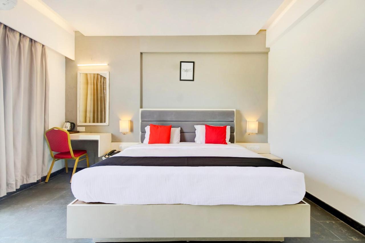 Capital O 77219 Hotel Dwarwata Dharwad Exterior photo